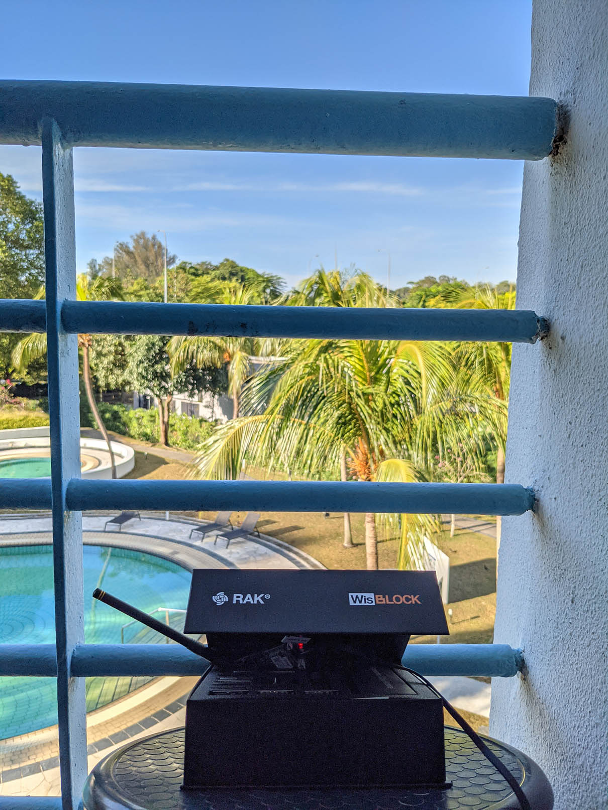 WisBlock LoRa Receiver right by the coconut trees